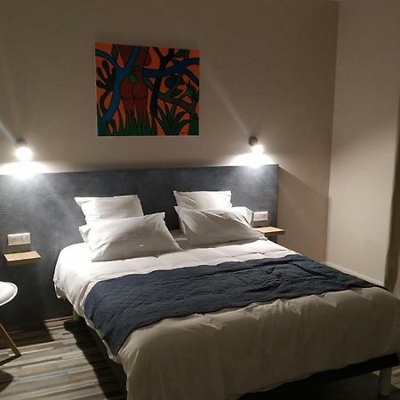 Coté Chambre Hyères Extérieur photo